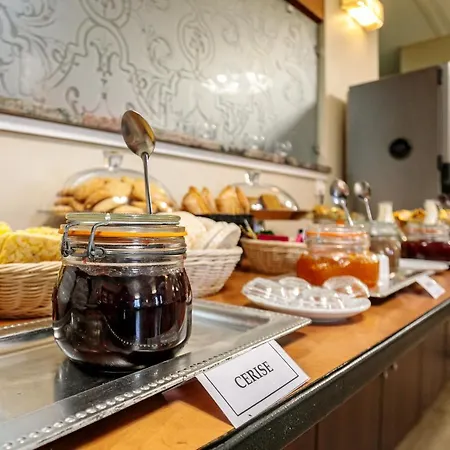 斯邦塔迪玛尔酒店 酒店