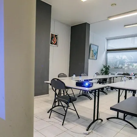 斯邦塔迪玛尔酒店 酒店