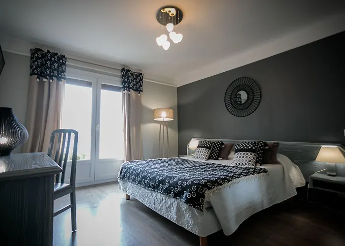 斯邦塔迪玛尔酒店