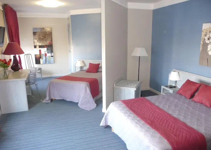 斯邦塔迪玛尔酒店