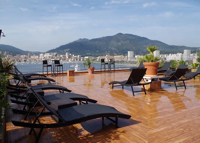 スパンタ ディ マール 2* アジャクシオ