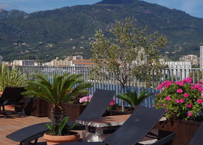 斯邦塔迪玛尔酒店 2*