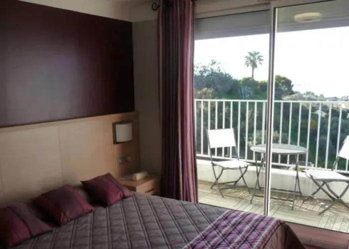 ホテル スパンタ ディ マール アジャクシオ